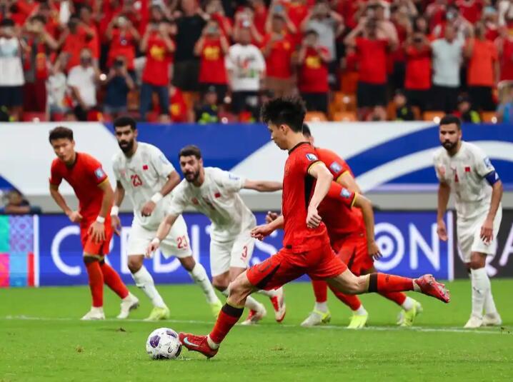 西班牙队_西班牙队热身赛